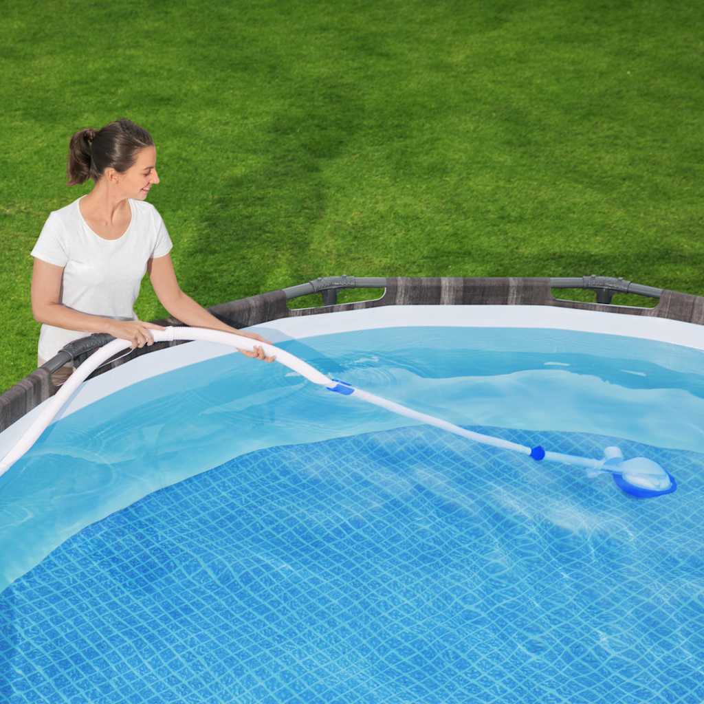 Flowclear Automatic Vacuum Cleaner AquaSweeper