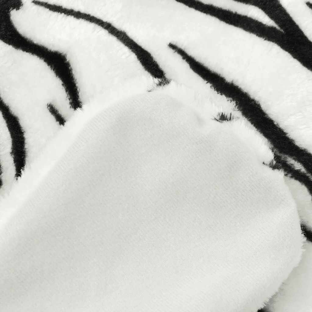 Carpet | White with tiger stripes | Polyester, Foam | 144 cm |  Pattern