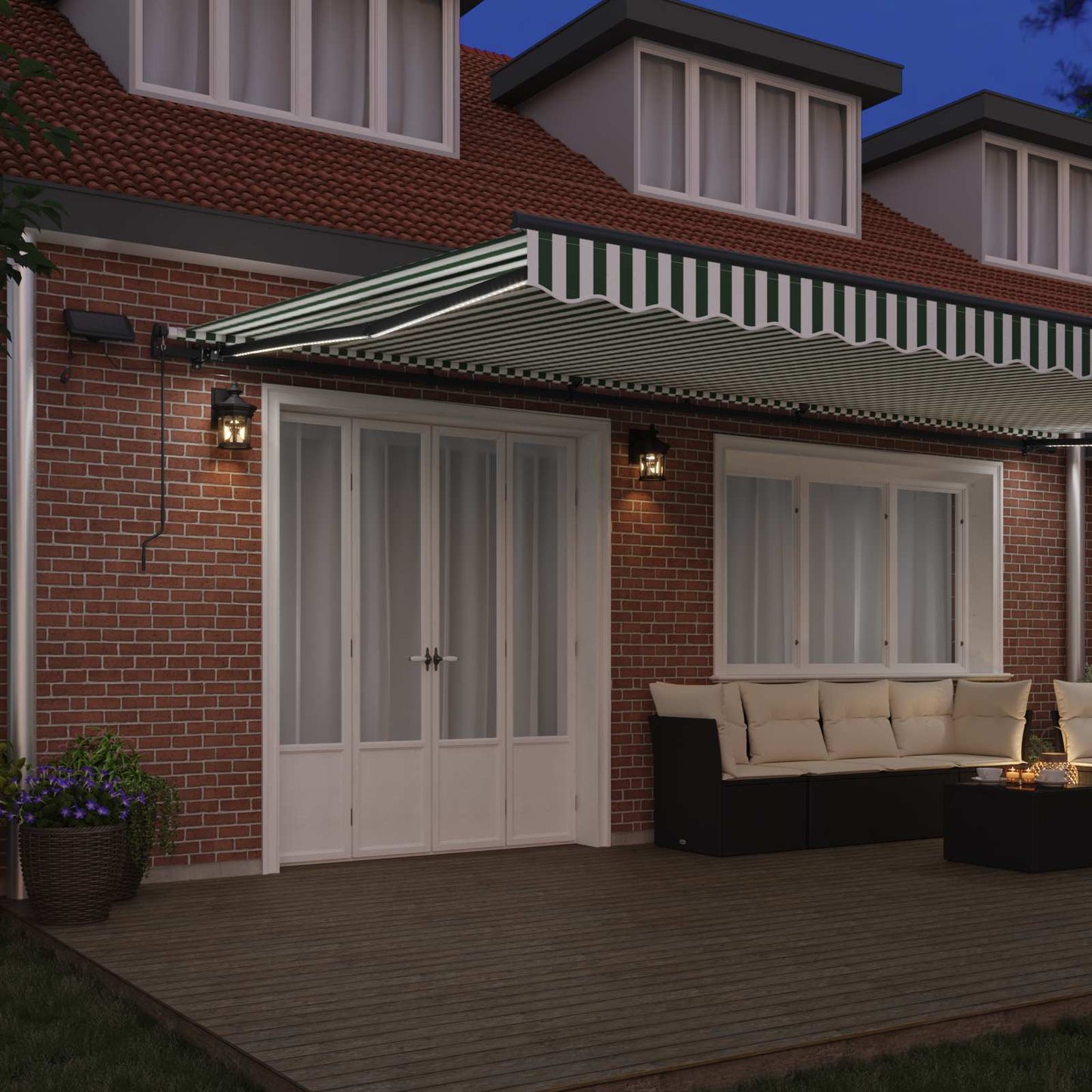 Retractable Awning Manual Green and white 600 x 300 cm Fabric