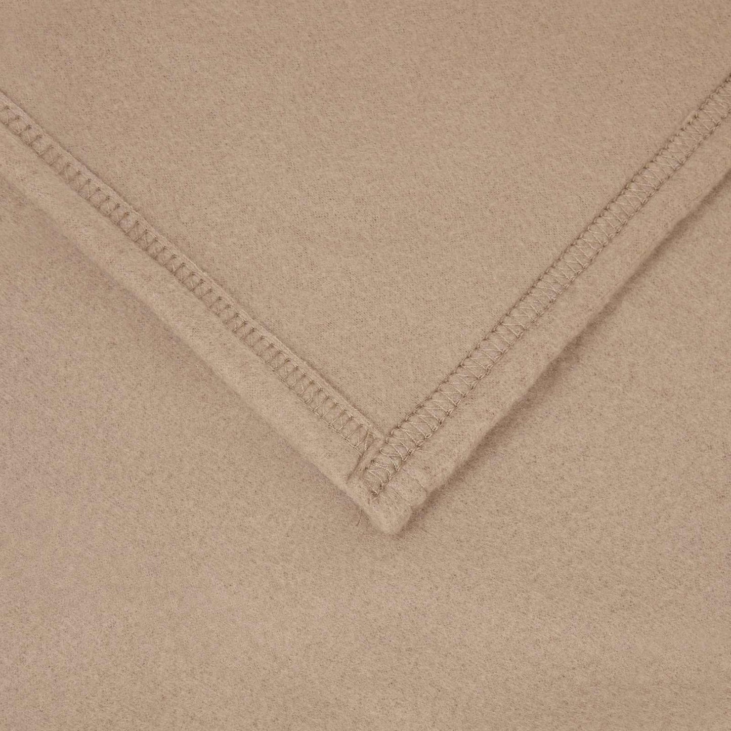 Throw Blanket Camel 210 x 140 cm Fleece