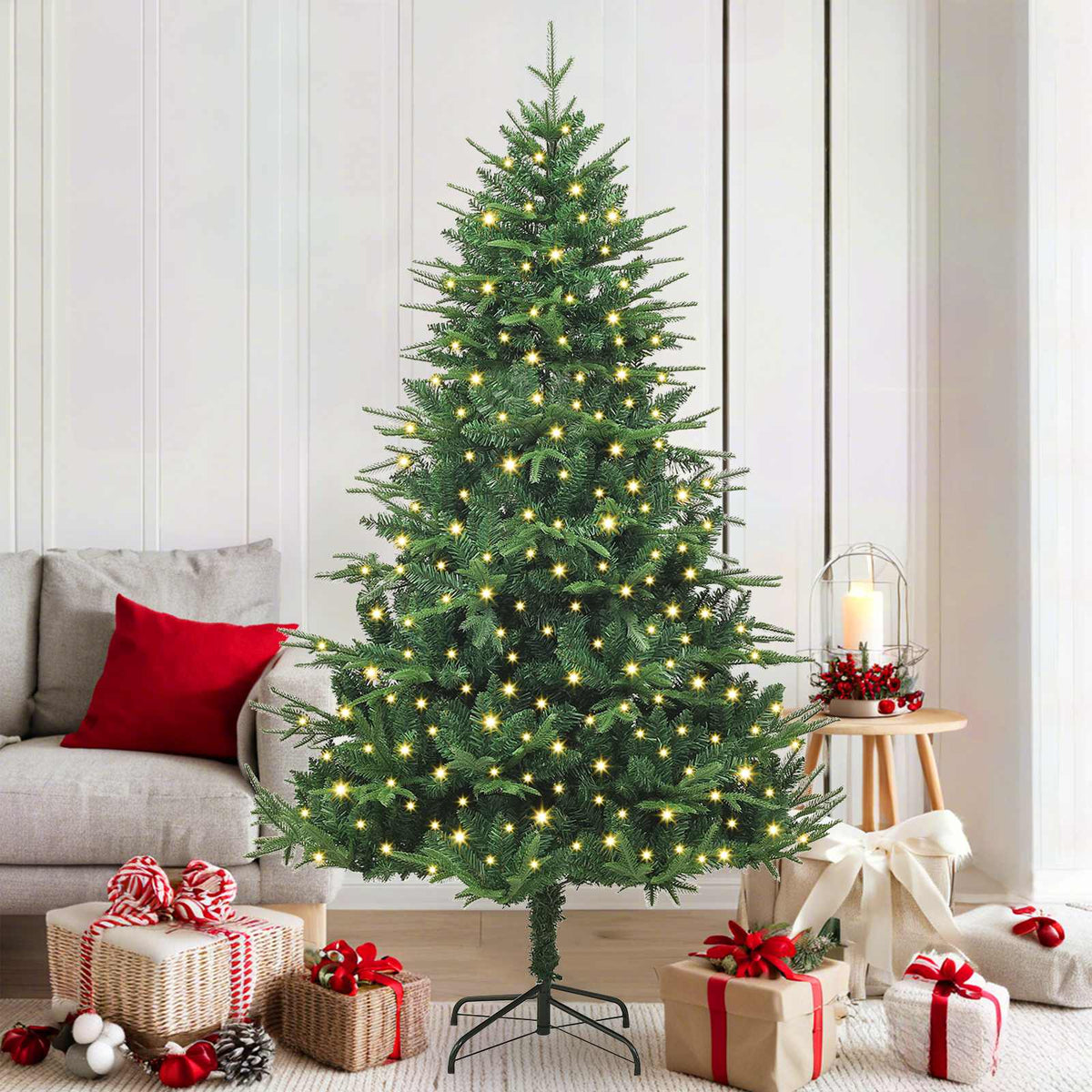 Artificial Pre-lit Christmas Tree 300 LEDs Warm White
