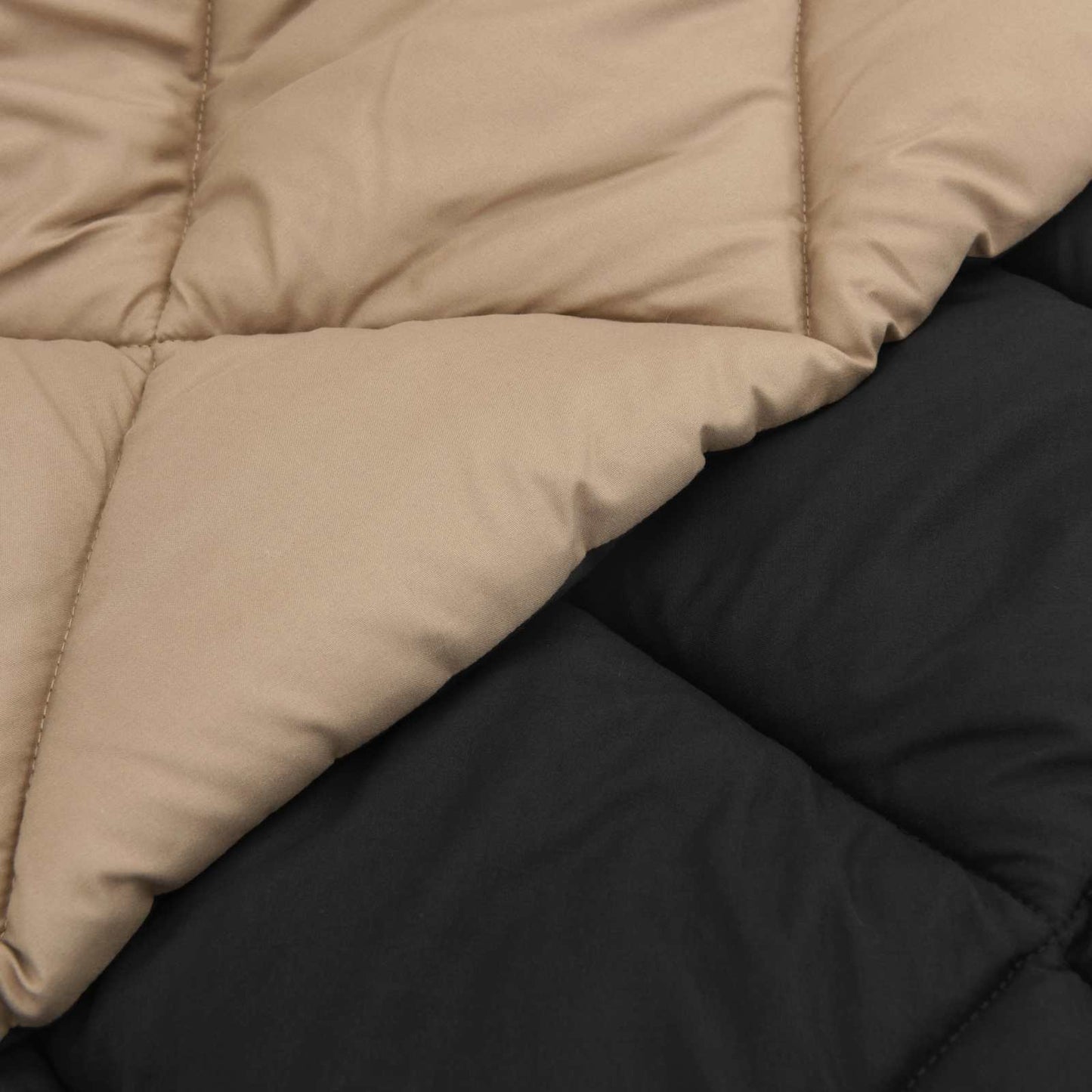 Full Year Duvet Black and Taupe 140 x 200 cm Microfiber