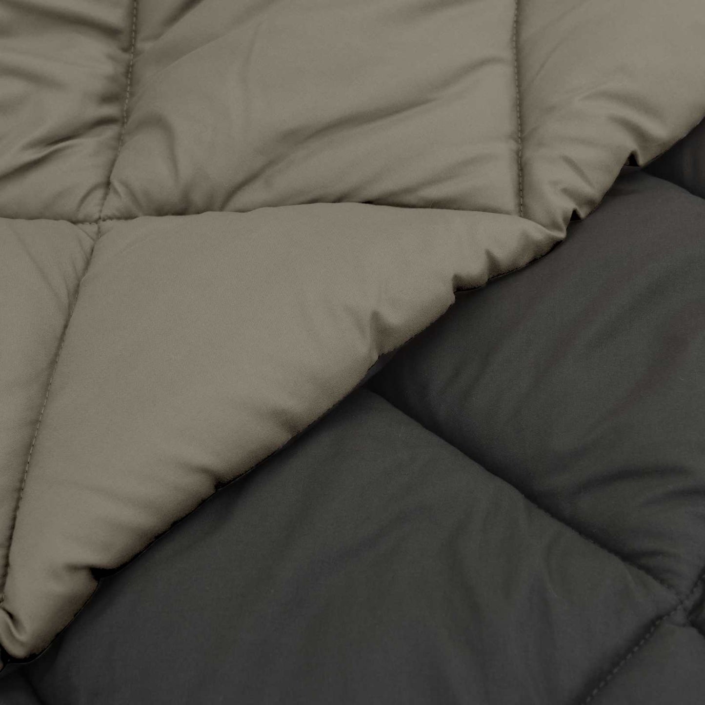 Winter Duvet Light Grey and Anthracite 240 x 260 cm Microfiber