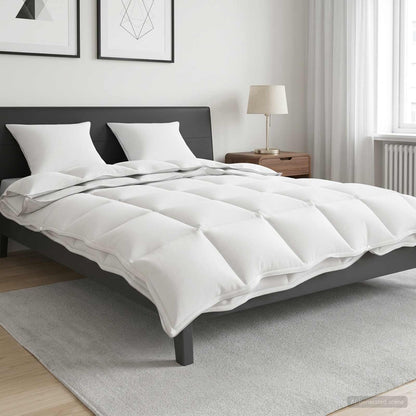Full Year Duvet White 240 x 220 cm Bamboo Fiber