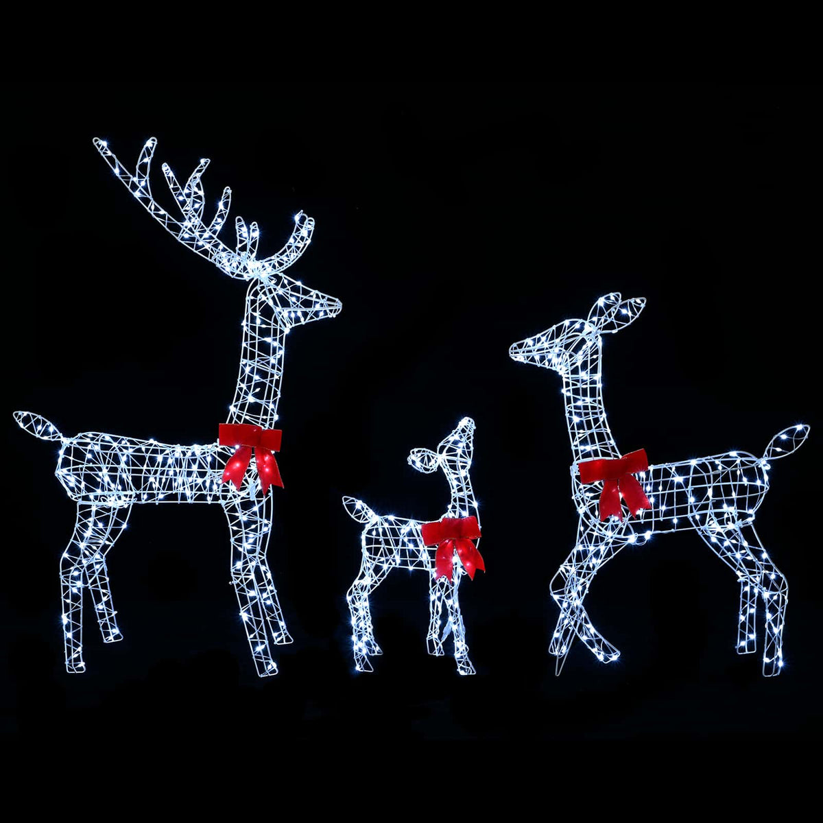 Christmas LED Reindeer Family 700 LEDs Cold White